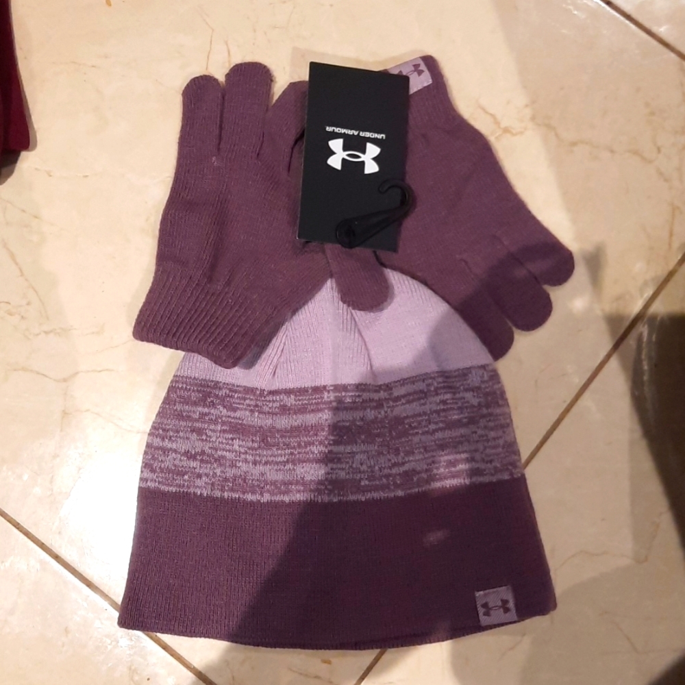 AUTHENTIC GENUINE UNDER ARMOUR COLD CONDITIONS PURPLE GIRLS KNIT CAP 💜 GLOVES